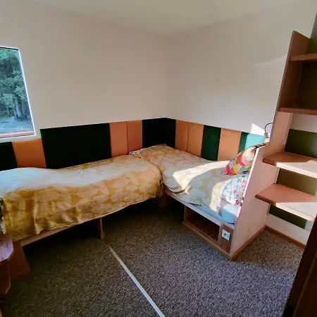 Holiday home Kasztanowe Wrota - Garden House *