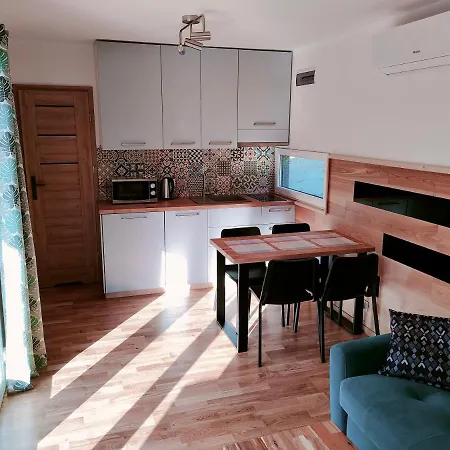 Kasztanowe Wrota - Garden House Dom wakacyjny *