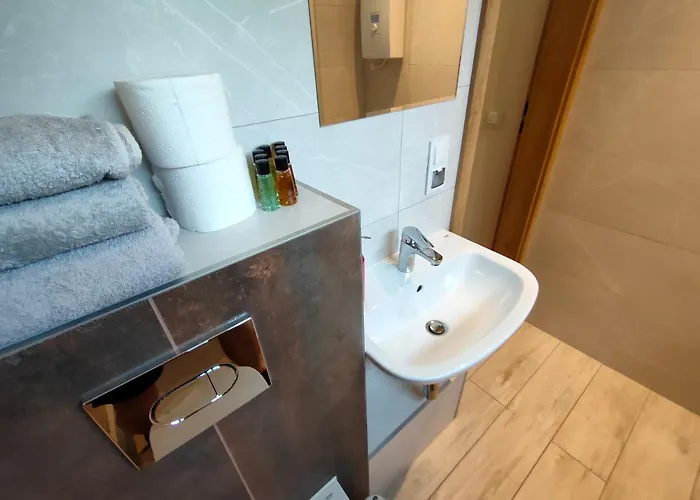 Kasztanowe Wrota - Garden House *