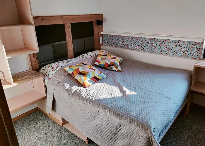 Holiday home Kasztanowe Wrota - Garden House *